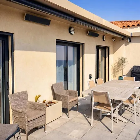 Apartment Vue Exceptionnelle Avec Confort Moderne, Climatisation Et Parking