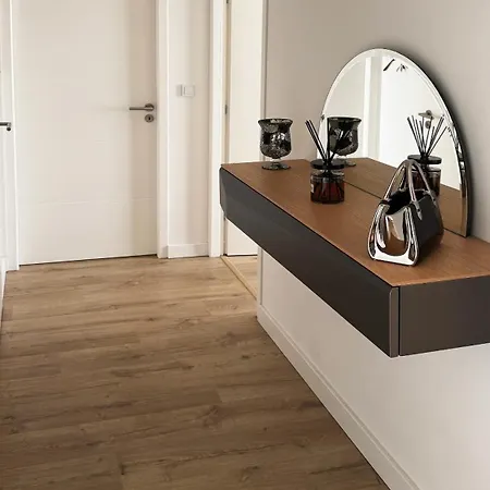 Vue Exceptionnelle Avec Confort Moderne, Climatisation Et Parking Апартаменти *