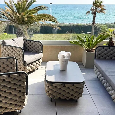 Vue Exceptionnelle Avec Confort Moderne, Climatisation Et Parking Апартаменти Сент-Максім