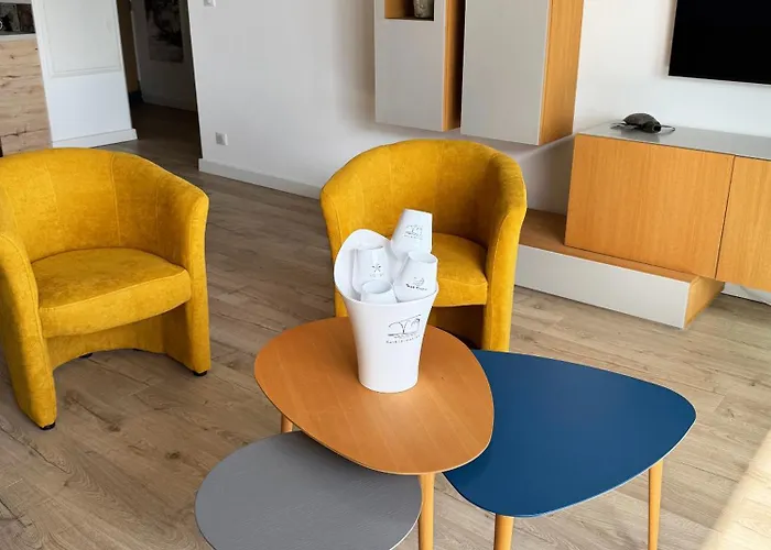 Apartment Vue Exceptionnelle Avec Confort Moderne, Climatisation Et Parking *